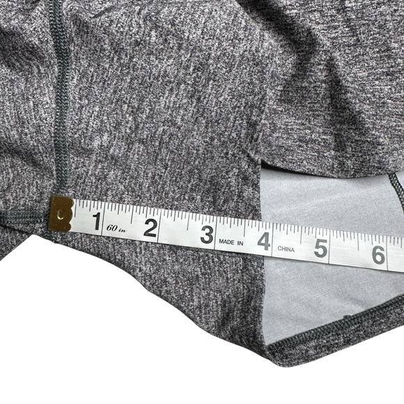 Lululemon Women’s Speed Short Running Shorts Size 4 Tall - Picture 5 of 8